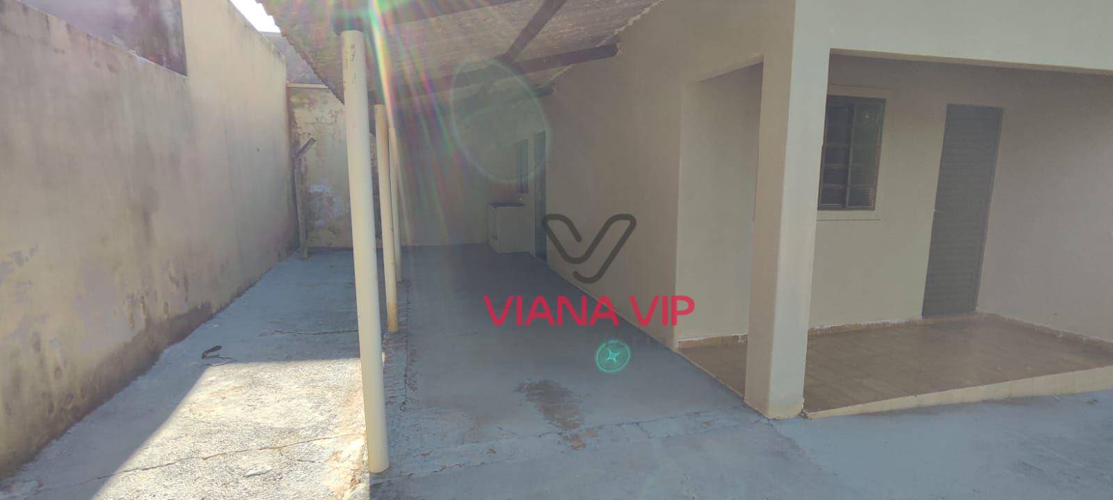 Casa à venda com 2 quartos, 79m² - Foto 4