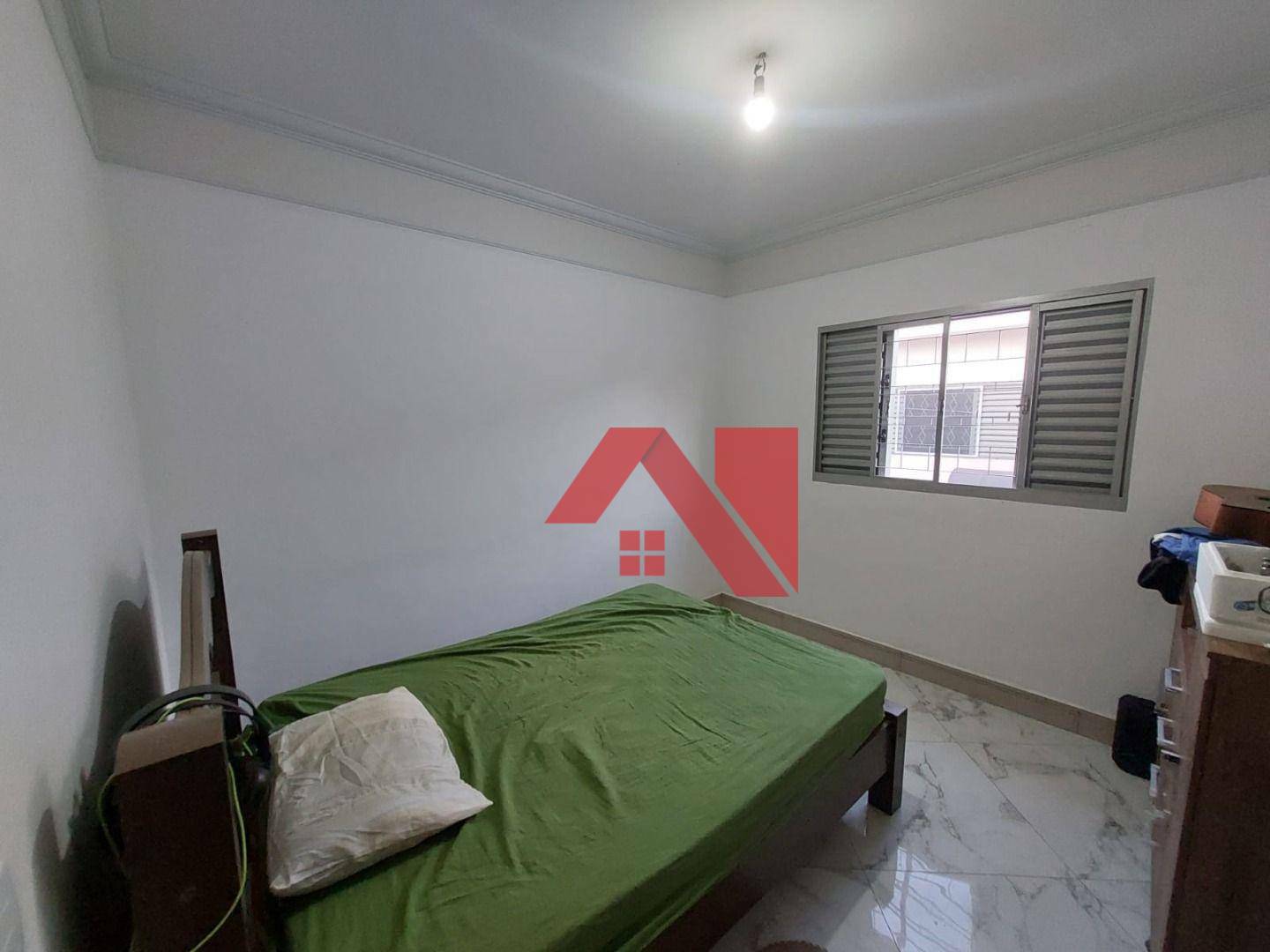 Casa à venda com 3 quartos, 200m² - Foto 16