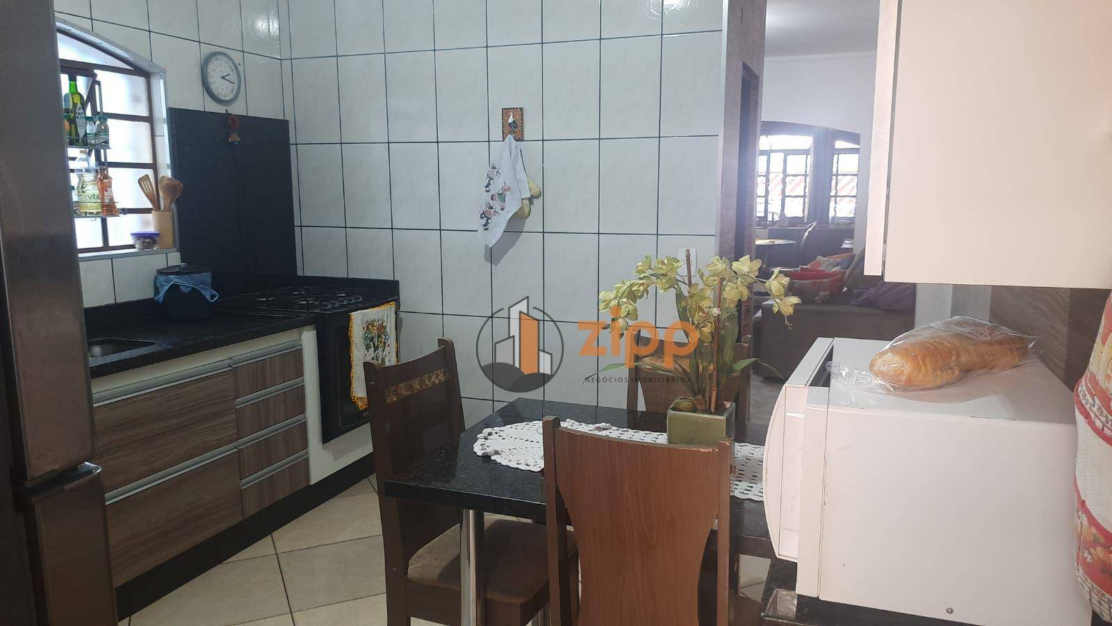 Sobrado à venda com 3 quartos, 200m² - Foto 15