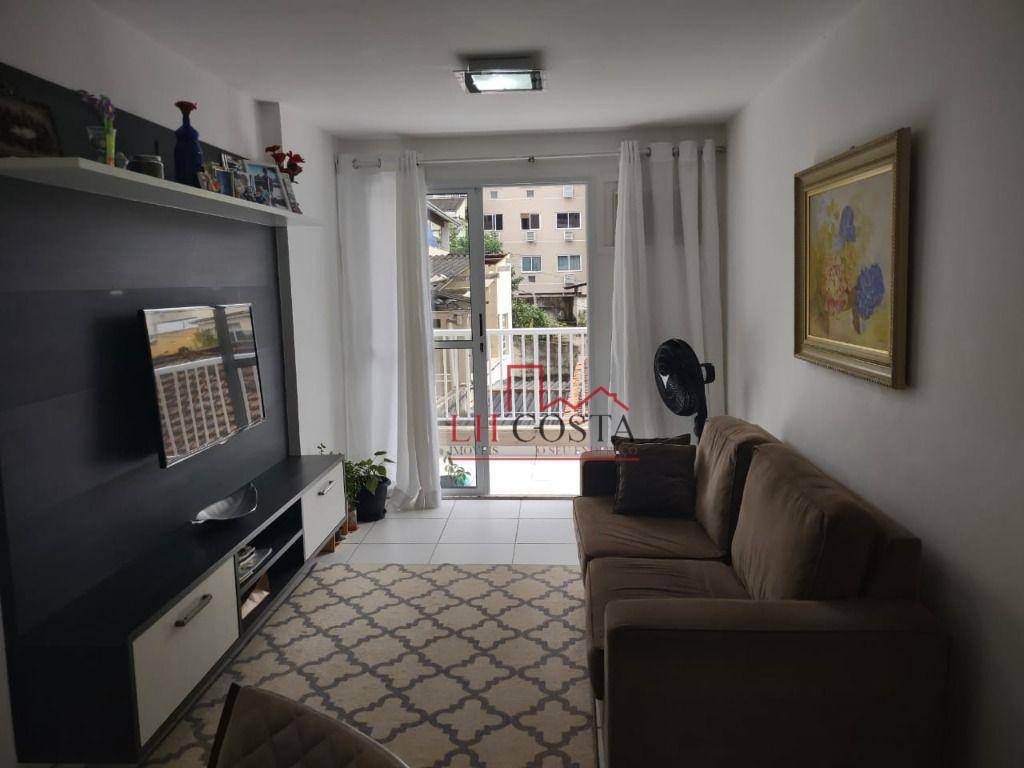 Apartamento à venda com 2 quartos, 65m² - Foto 1