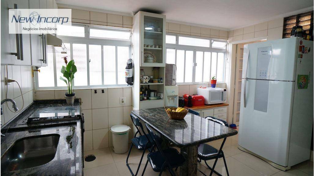 Apartamento à venda com 3 quartos, 156m² - Foto 29