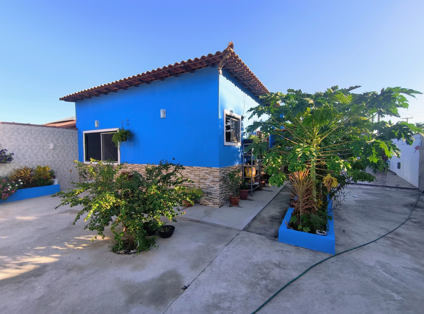 Casa à venda com 2 quartos, 360m² - Foto 1