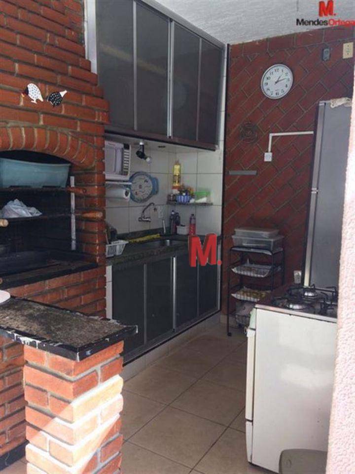 Casa à venda e aluguel com 3 quartos, 353m² - Foto 31