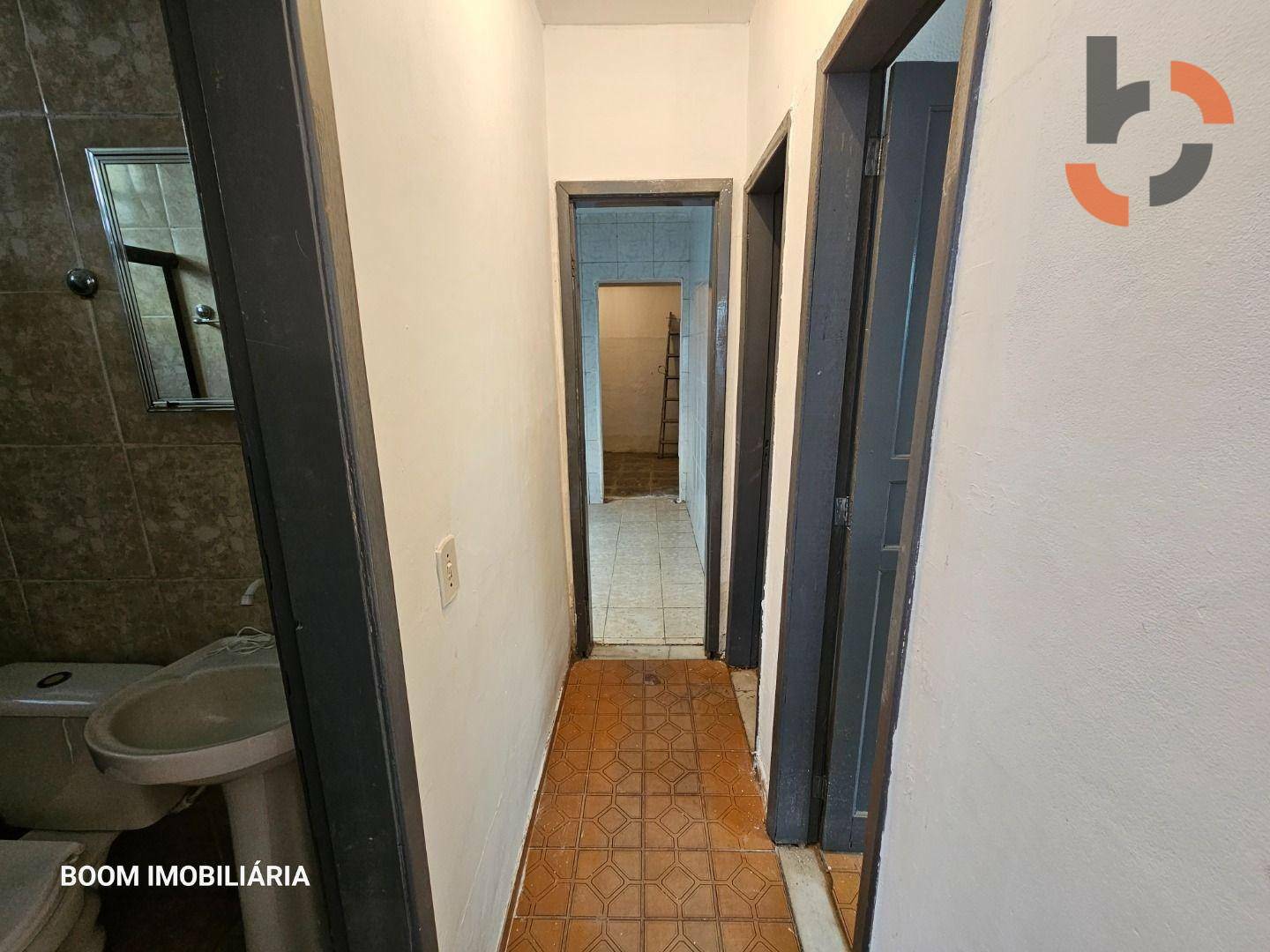 Casa à venda com 3 quartos, 96m² - Foto 14