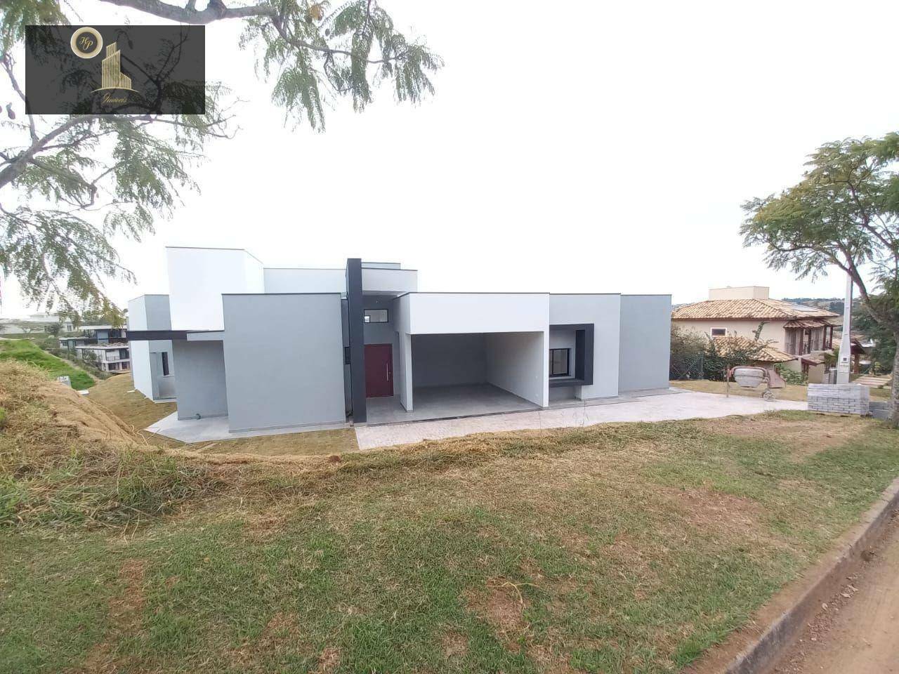 Casa de Condomínio à venda com 3 quartos, 261m² - Foto 2