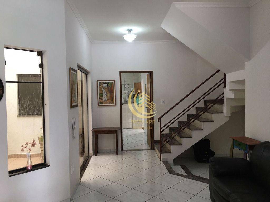 Sobrado à venda com 4 quartos, 321m² - Foto 37