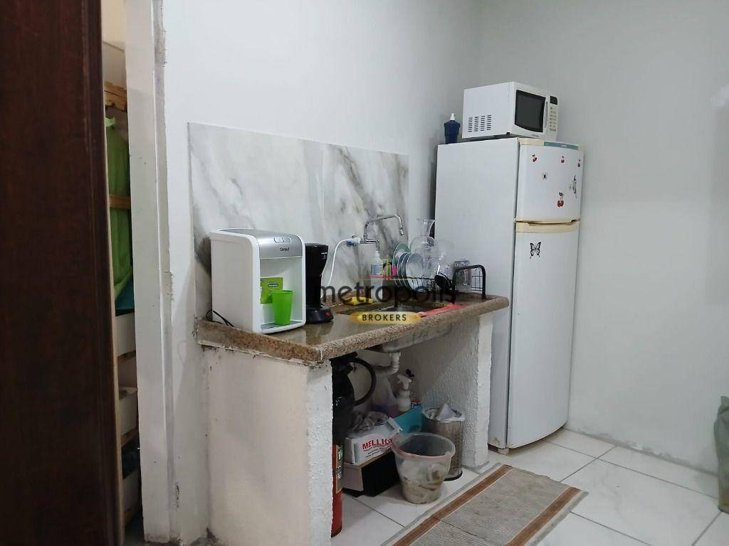 Sobrado à venda e aluguel com 4 quartos, 245m² - Foto 9