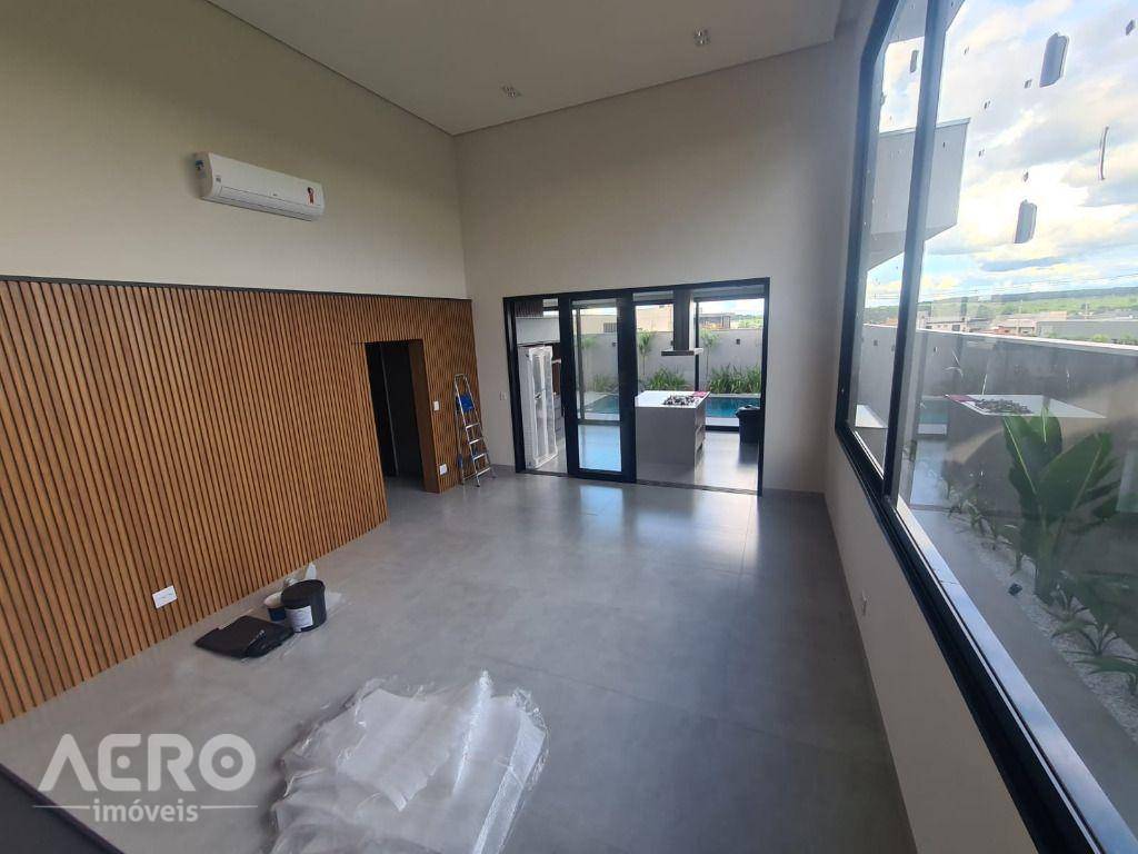 Casa de Condomínio à venda com 3 quartos, 200m² - Foto 2