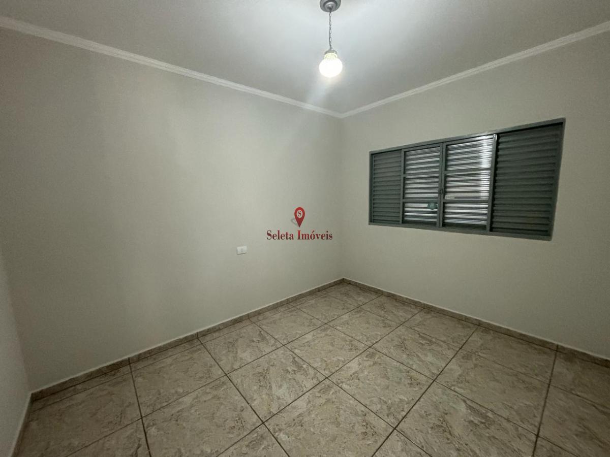 Casa à venda com 2 quartos, 250m² - Foto 10