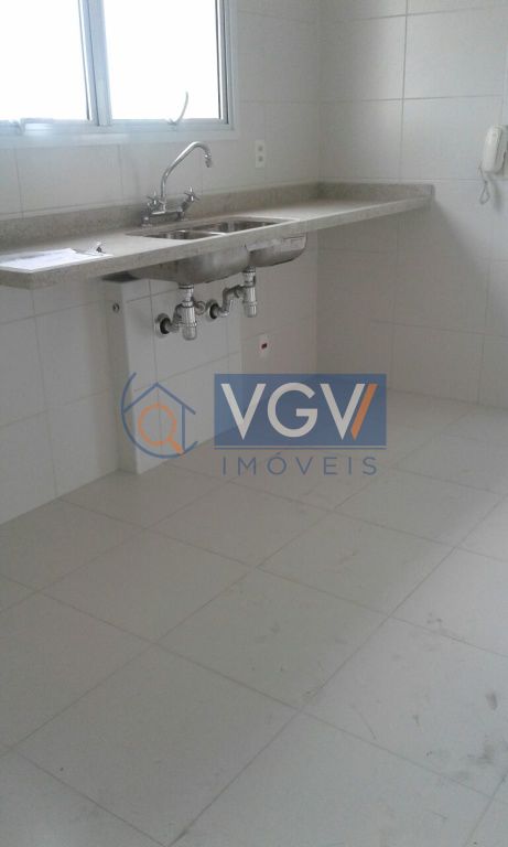 Apartamento à venda com 3 quartos, 148m² - Foto 7