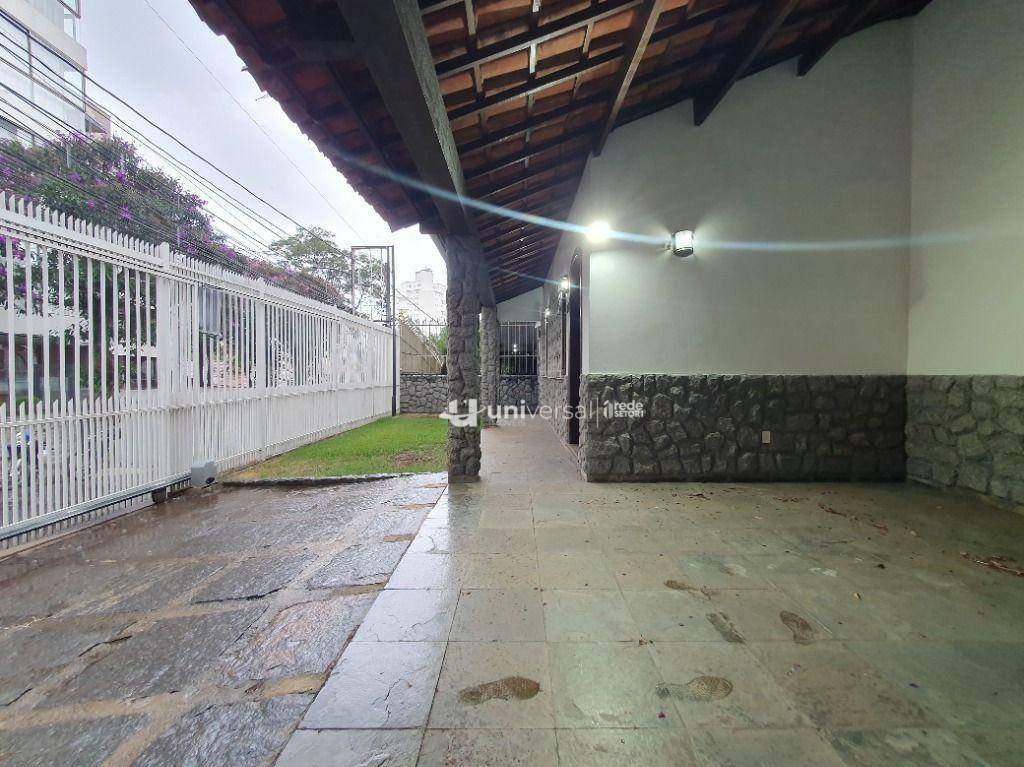 Casa de Condomínio para alugar com 4 quartos, 170m² - Foto 4