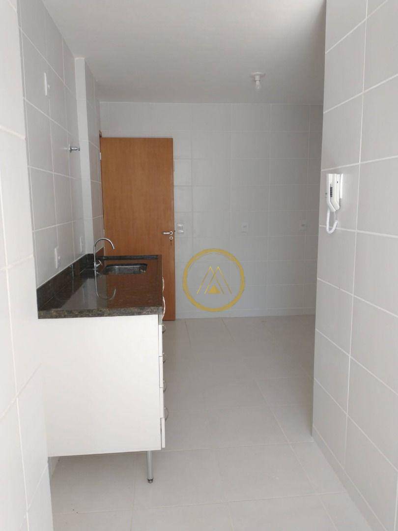 Apartamento à venda com 3 quartos, 142m² - Foto 13