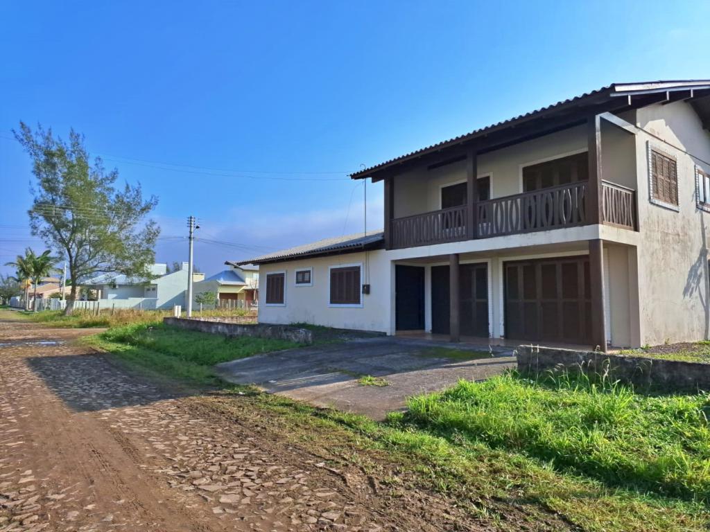 Casa à venda com 5 quartos, 180m² - Foto 9