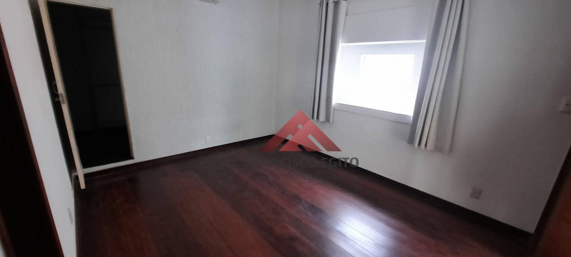 Casa à venda com 3 quartos, 360m² - Foto 26