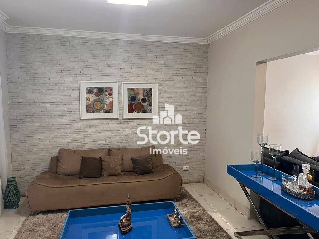 Casa à venda com 3 quartos, 200m² - Foto 6