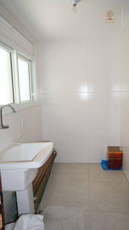 Apartamento à venda com 3 quartos, 136m² - Foto 4