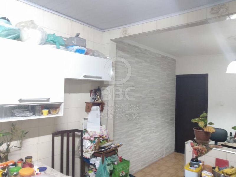 Casa à venda com 3 quartos, 150m² - Foto 2