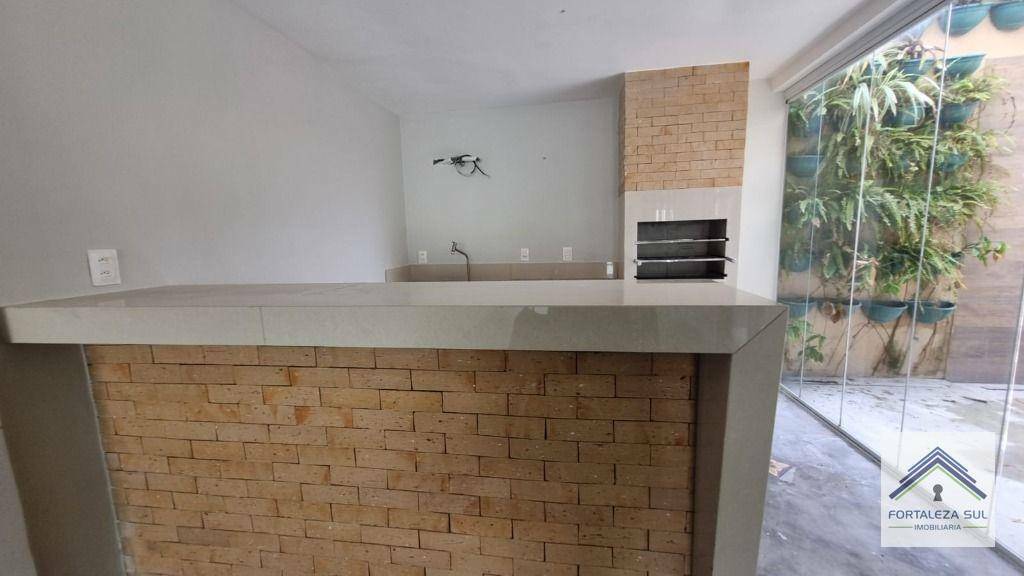 Casa de Condomínio à venda com 4 quartos, 186m² - Foto 12