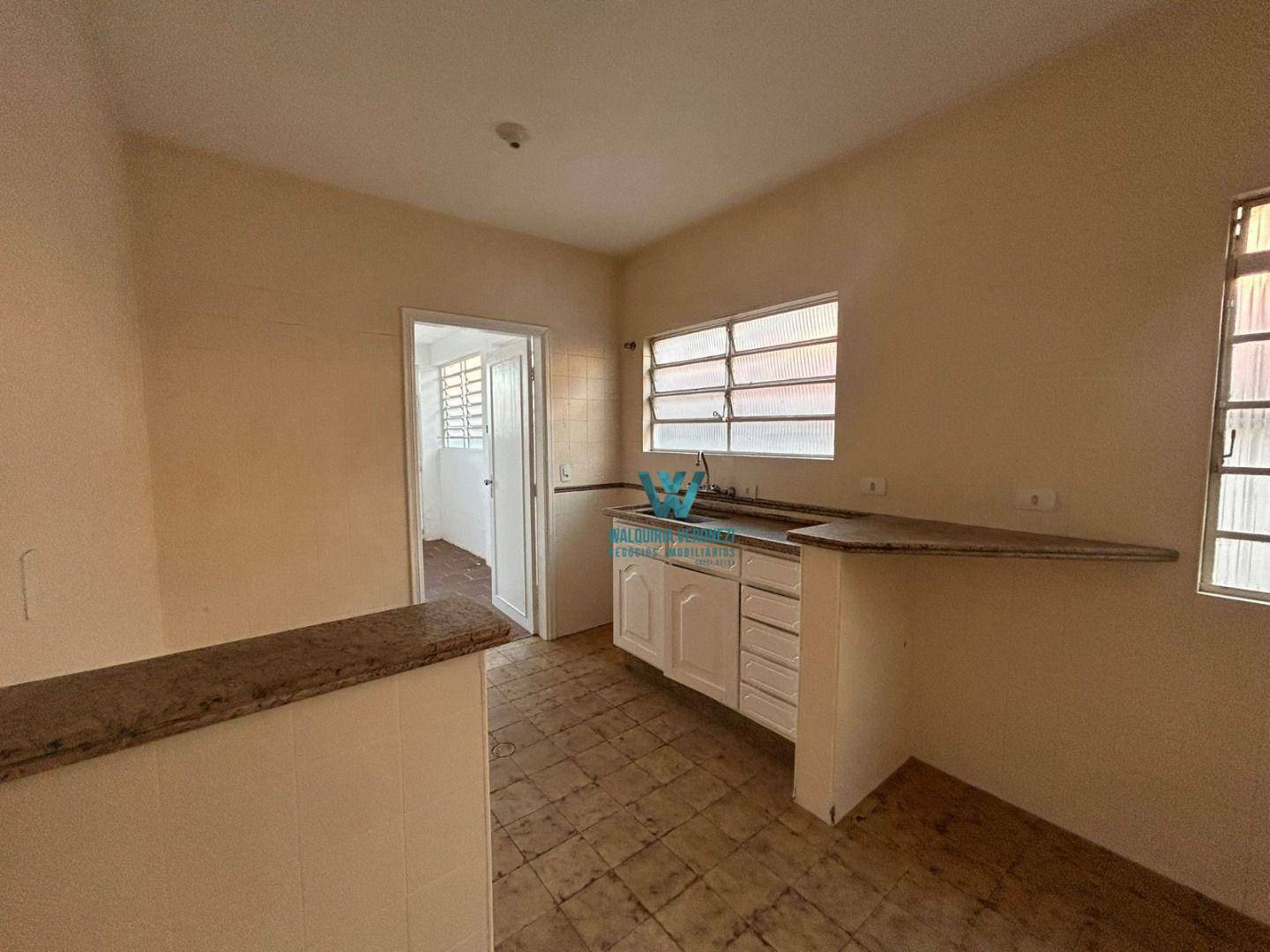 Casa para alugar com 3 quartos, 130m² - Foto 14