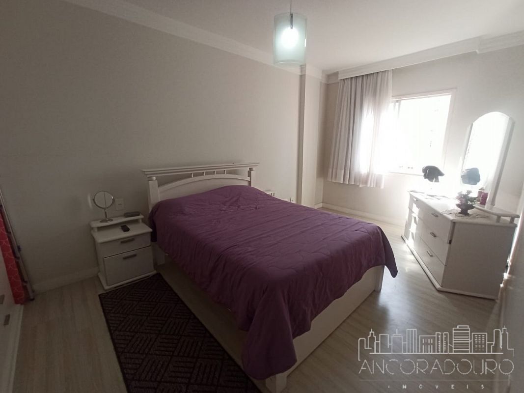 Apartamento à venda com 3 quartos, 130m² - Foto 23