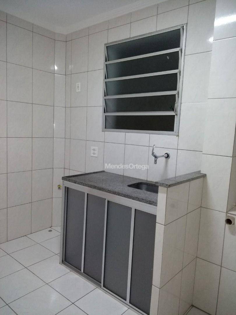 Apartamento para alugar com 2 quartos, 58m² - Foto 8