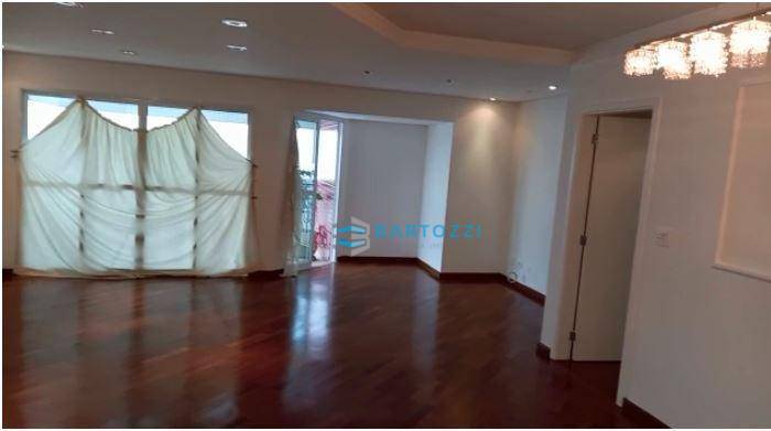 Apartamento à venda com 3 quartos, 164m² - Foto 2