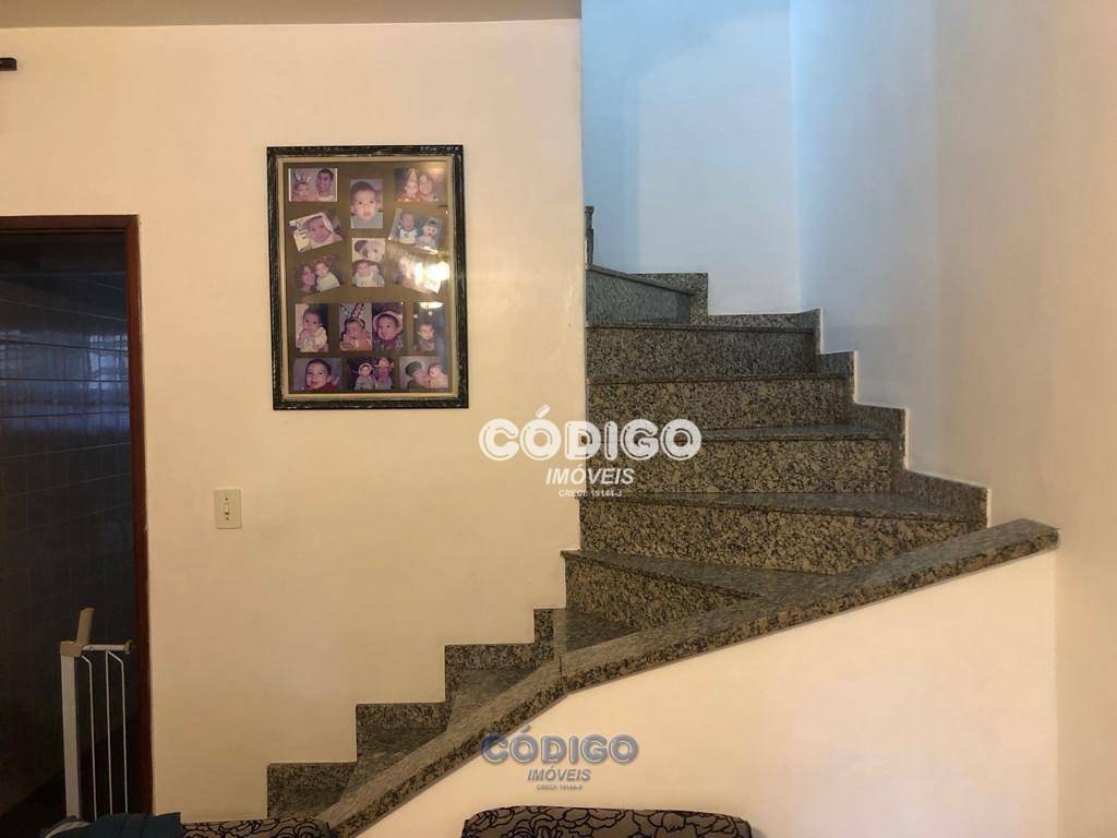 Sobrado à venda com 2 quartos, 80m² - Foto 9