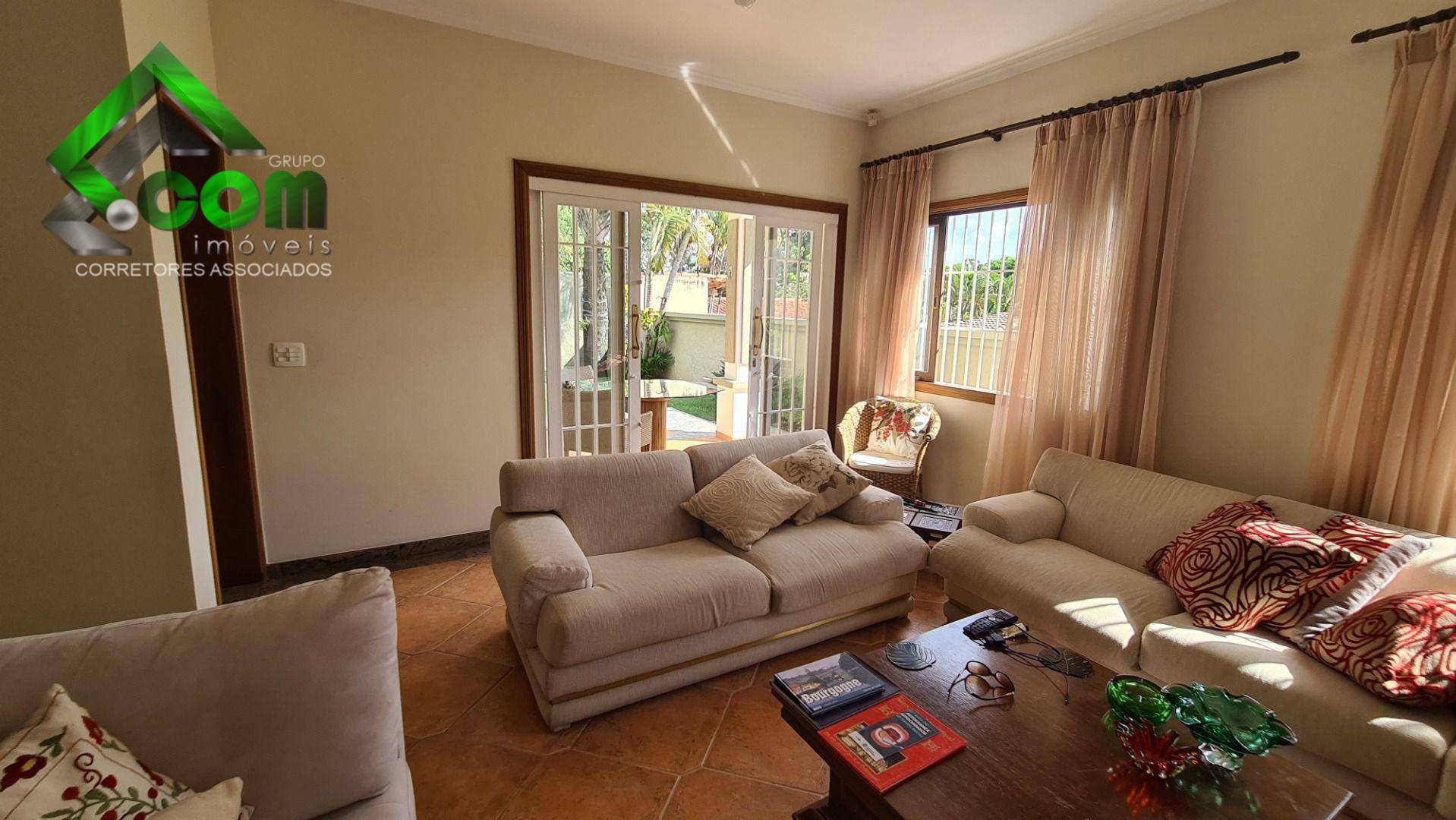 Casa à venda com 3 quartos, 219m² - Foto 4