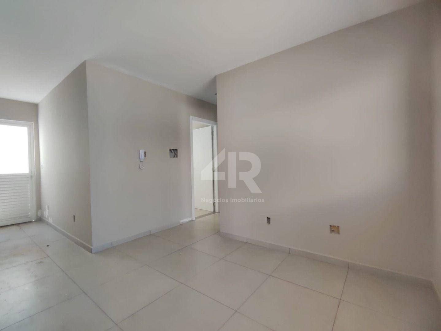 Casa à venda com 2 quartos, 62m² - Foto 4