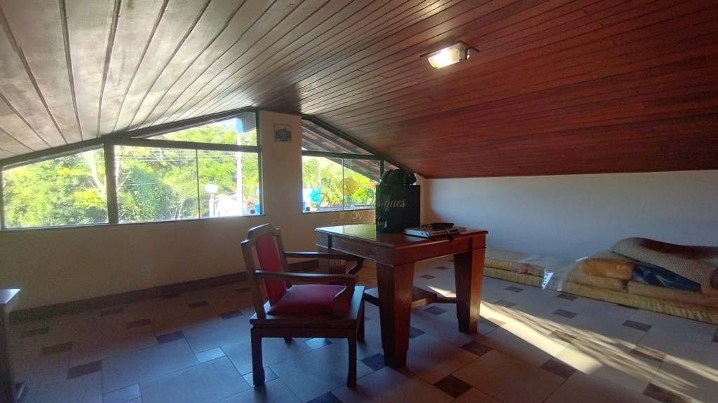 Casa à venda com 7 quartos, 3200m² - Foto 47