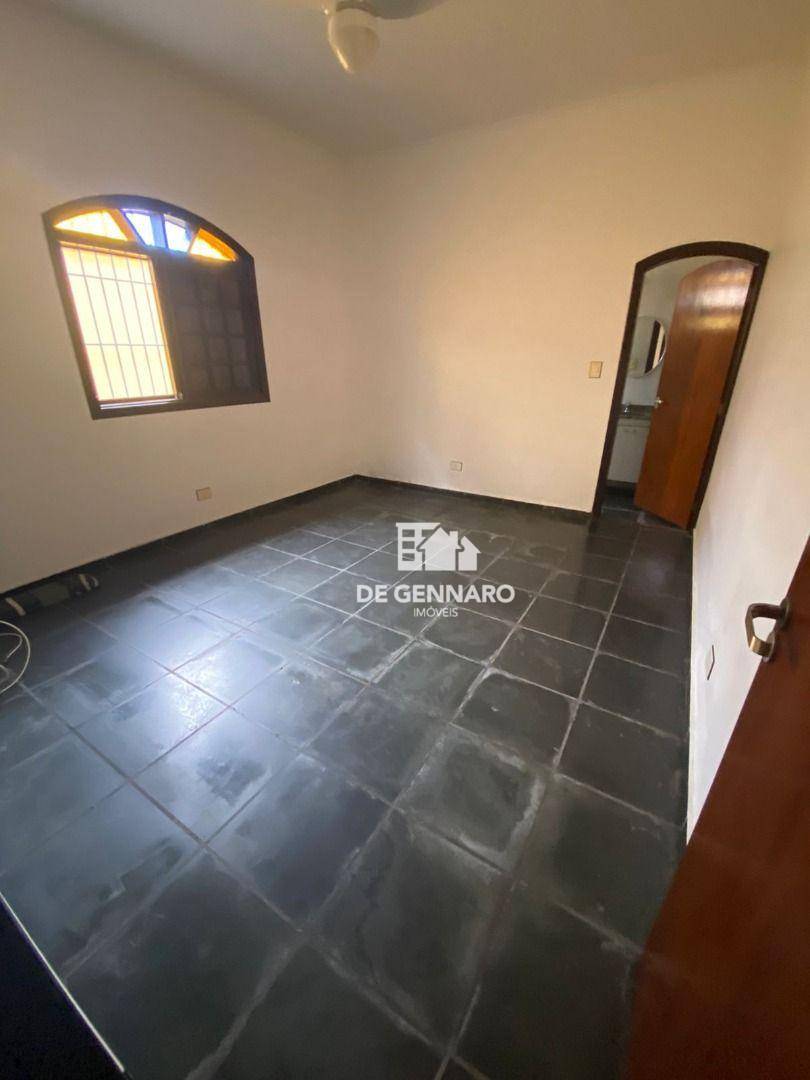 Casa à venda com 3 quartos, 241m² - Foto 21