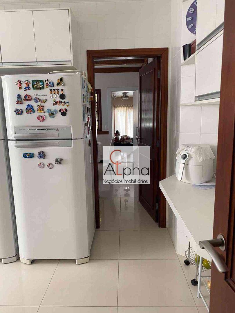 Sobrado à venda com 4 quartos, 350m² - Foto 22