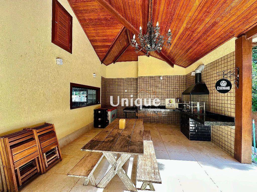 Casa à venda com 4 quartos, 500m² - Foto 21