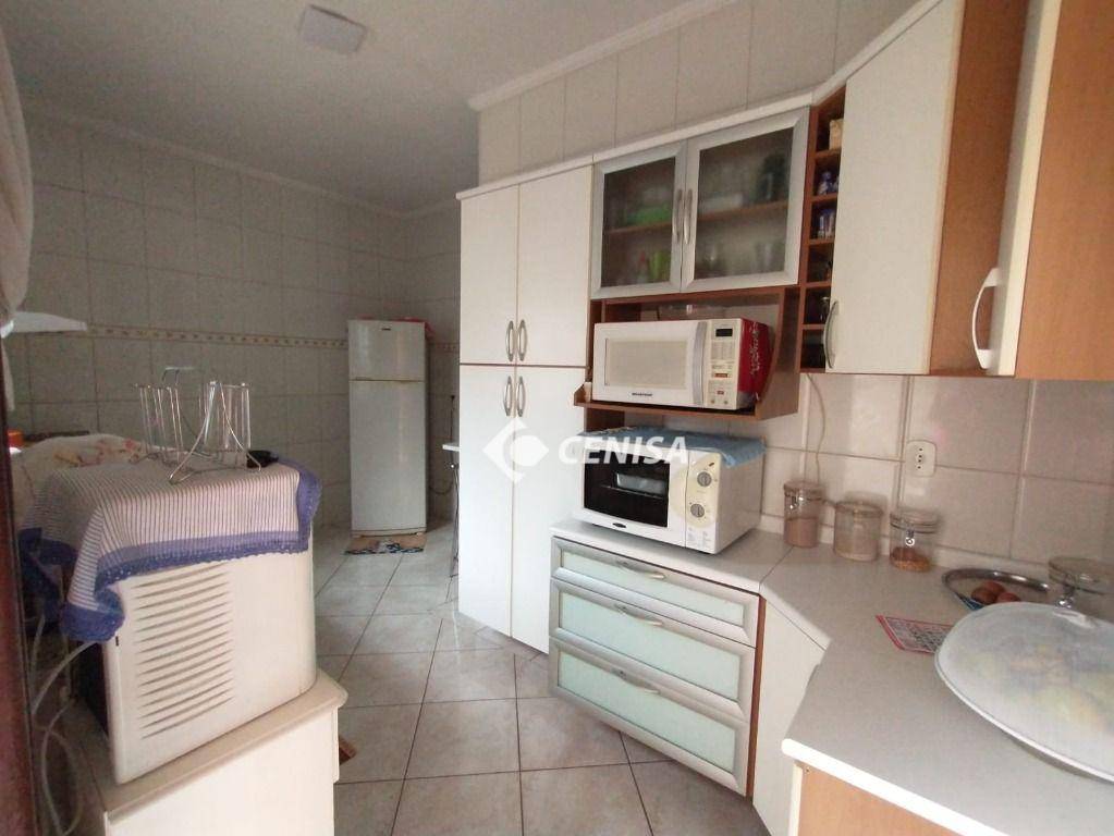 Casa à venda com 3 quartos, 198m² - Foto 12