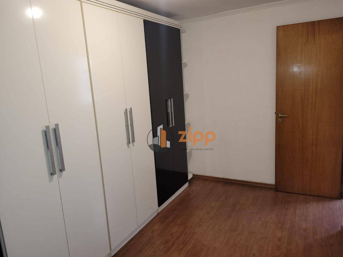 Apartamento para alugar com 2 quartos, 55m² - Foto 3