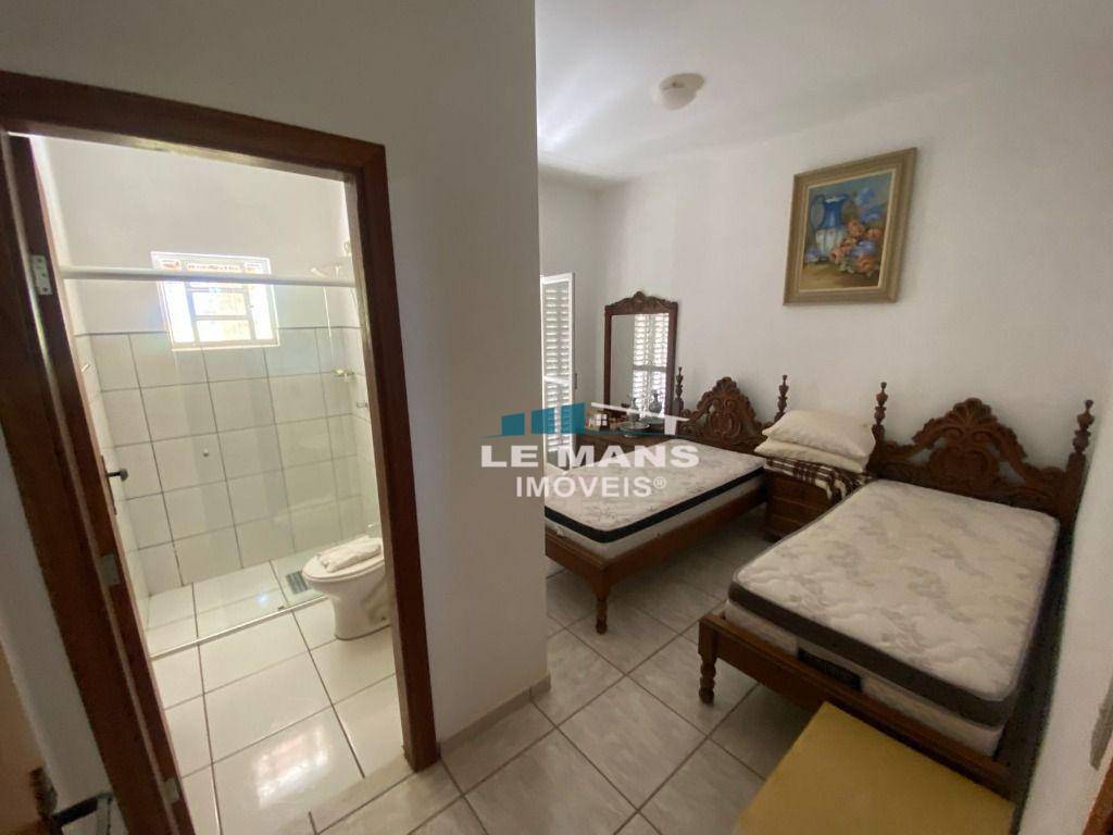 Chácara à venda com 3 quartos, 254m² - Foto 23