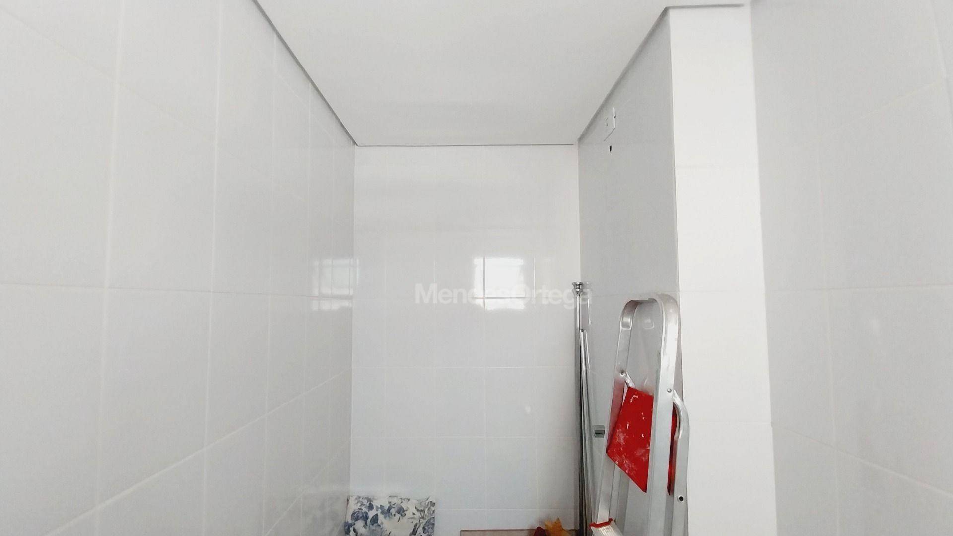 Apartamento à venda com 2 quartos, 66m² - Foto 32