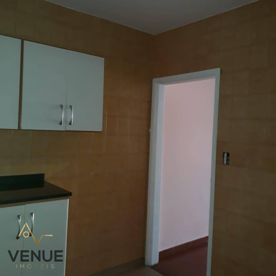 Sobrado à venda com 2 quartos, 100m² - Foto 4