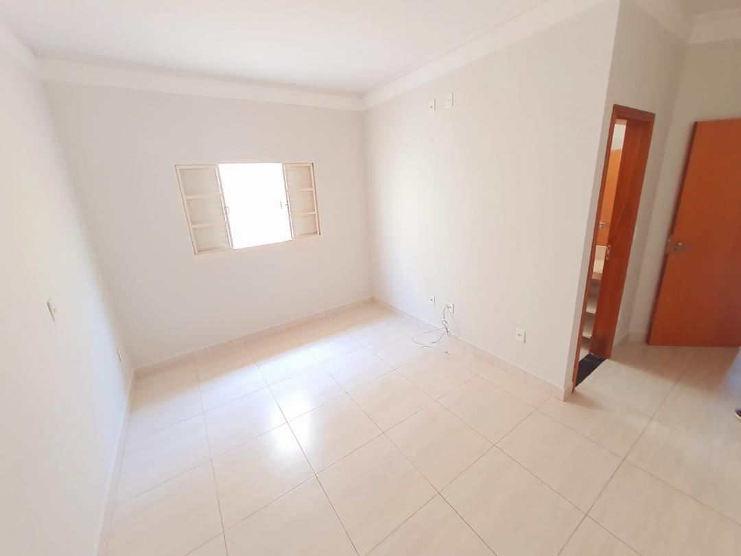 Casa para alugar com 3 quartos, 210m² - Foto 2