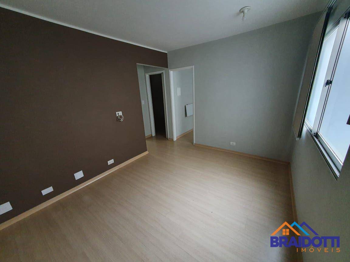 Apartamento à venda com 2 quartos, 42m² - Foto 3