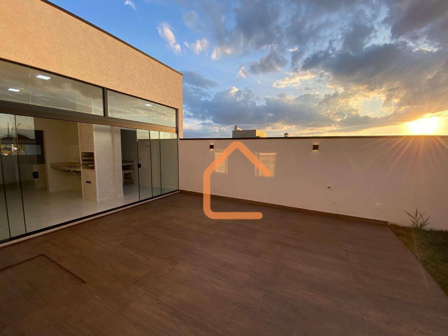 Casa à venda com 3 quartos, 150m² - Foto 7