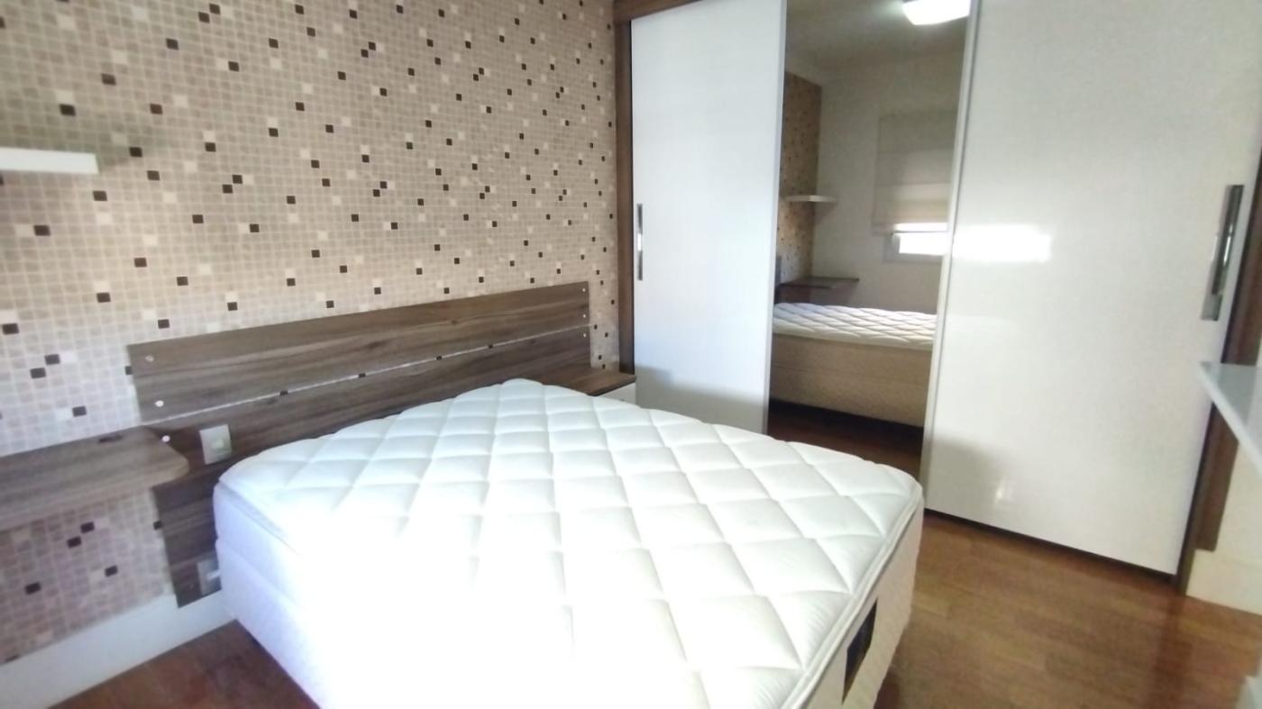 Apartamento para alugar com 3 quartos, 207m² - Foto 20