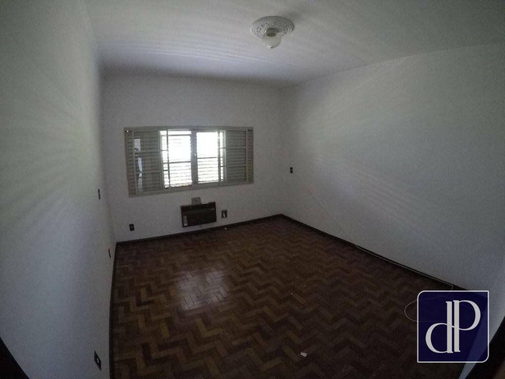 Sobrado à venda com 8 quartos, 468m² - Foto 17