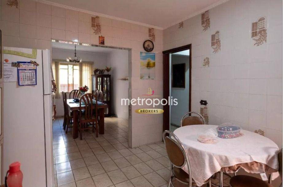 Sobrado à venda com 3 quartos, 200m² - Foto 9