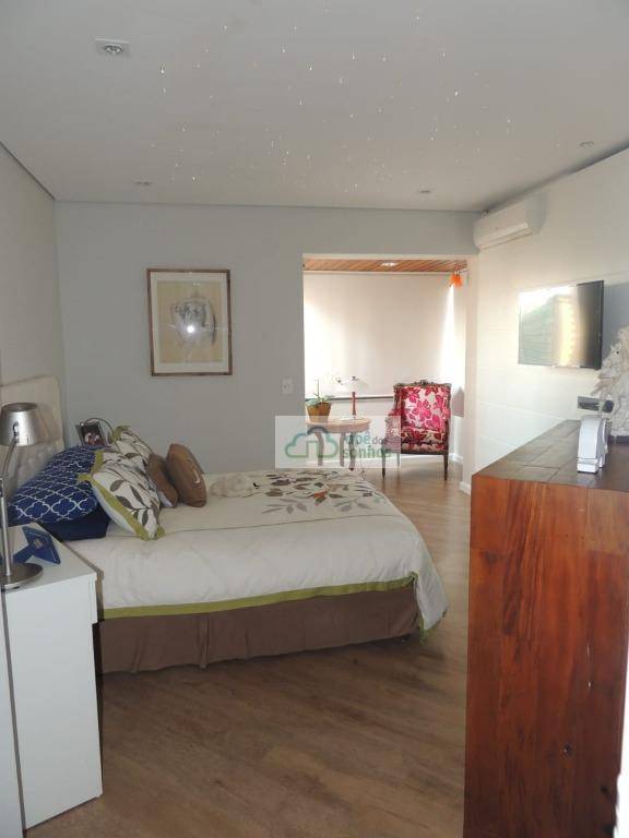 Apartamento à venda com 3 quartos, 240m² - Foto 17