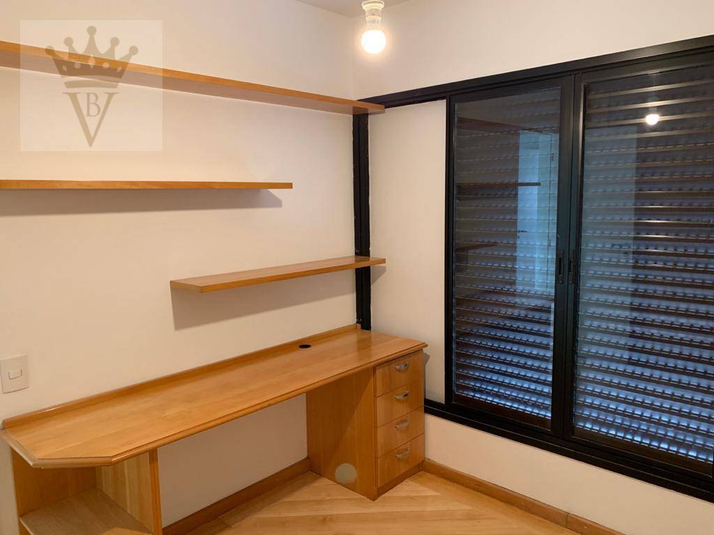 Apartamento para alugar com 3 quartos, 126m² - Foto 1