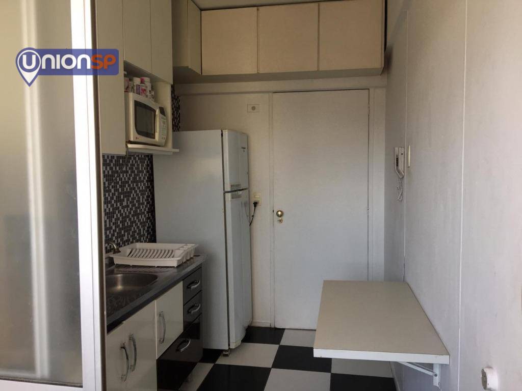 Apartamento à venda com 2 quartos, 75m² - Foto 3