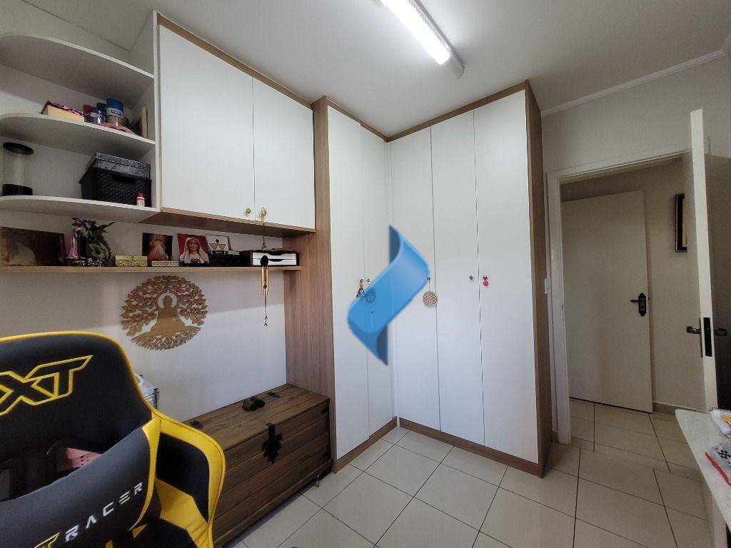 Apartamento à venda com 4 quartos, 147m² - Foto 15