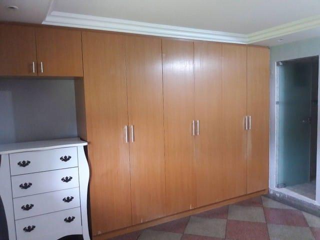 Apartamento à venda com 2 quartos, 75m² - Foto 4