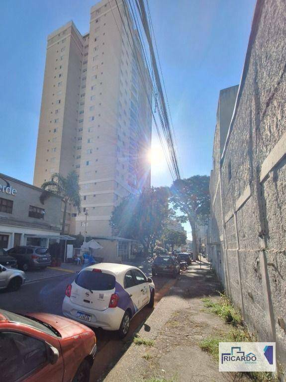 Apartamento à venda com 4 quartos, 180m² - Foto 1